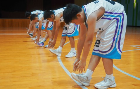 AG体育-挪威篮球学校举办篮球训练营，培养新一代球星(挪威篮球运动员)