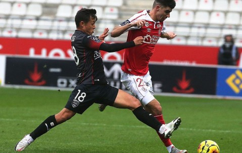 AG体育官网-包含兰斯开场表现拔地而起，主场擒下斯特拉斯堡的词条